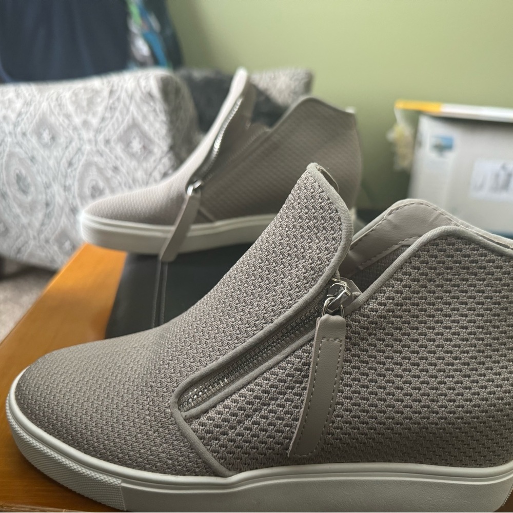 Steve Madden boots size 8.5